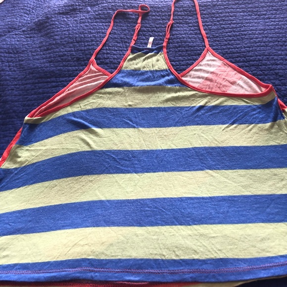 Cropped Halter Top - Picture 2 of 4